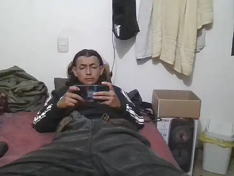 Snapshot of Indiio0 chatting on 04-15-26, 05:03 Indiio0 online show from 04-15-26, 05:03