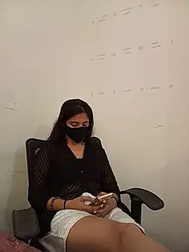 Snapshot of Anjali_hot33 chatting on 07-11-26, 08:06 Anjali hot33 online show from 07-11-26, 08:06