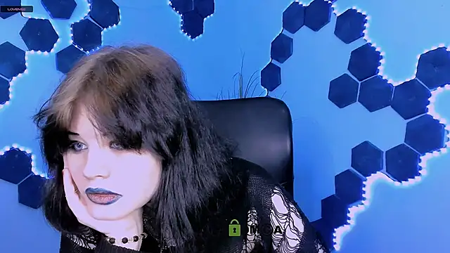 nikki kiss  online show from 05-07-26, 08:42