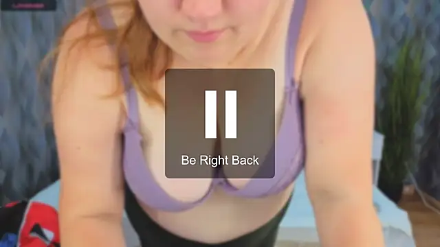 Snapshot of Bella_Blvck chatting on 06-16-26, 05:43 Bella Blvck online show from 06-16-26, 05:43