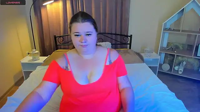 Snapshot of Bella_Blvck chatting on 07-13-26, 05:21 Bella Blvck online show from 07-13-26, 05:21