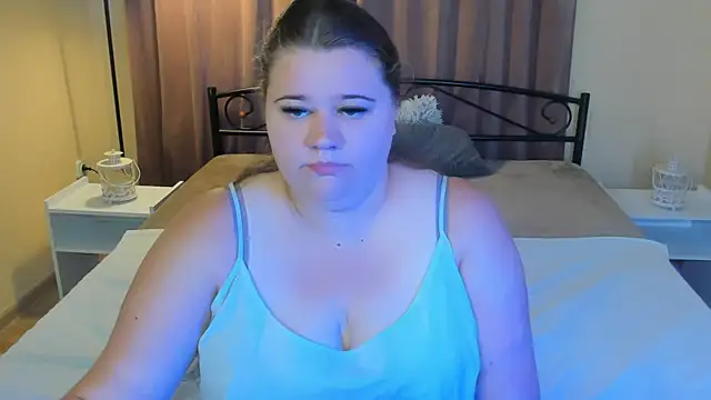 Snapshot of Bella_Blvck chatting on 07-18-26, 05:33 Bella Blvck online show from 07-18-26, 05:33