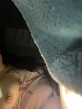 daisy-yeu online show from 04-16-26, 09:39