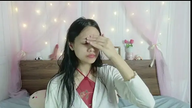 Snapshot of shy_pink_doll chatting on 07-28-26, 03:54 shy pink doll online show from 07-28-26, 03:54