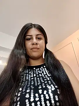 Snapshot of OLIVIA_GARCIA__ chatting on 04-16-26, 11:11 OLIVIA GARCIA online show from 04-16-26, 11:11