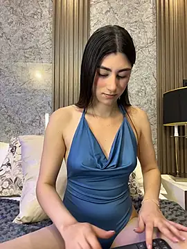 Snapshot of evelyn_hills chatting on 04-23-26, 03:14 evelyn hills online show from 04-23-26, 03:14