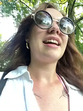 Snapshot of SweetLikaaa chatting on 06-22-26, 06:49 SweetLikaaa online show from 06-22-26, 06:49