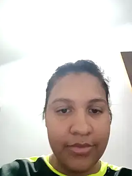 Snapshot of MariasPx chatting on 04-15-26, 05:03 MariasPx online show from 04-15-26, 05:03