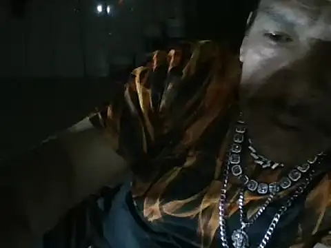 Snapshot of Oskr2024XXX chatting on 12-23-24, 06:33 Oskr2024XXX online show from 12-23-24, 06:33