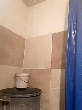 Snapshot of Oskr2024XXX chatting on 12-26-24, 02:05 Oskr2024XXX online show from 12-26-24, 02:05