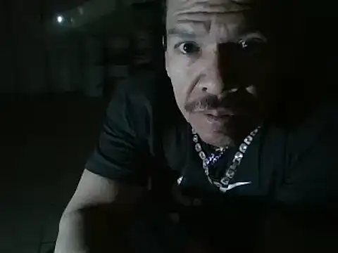 Snapshot of Oskr2024XXX chatting on 12-31-24, 05:11 Oskr2024XXX online show from 12-31-24, 05:11