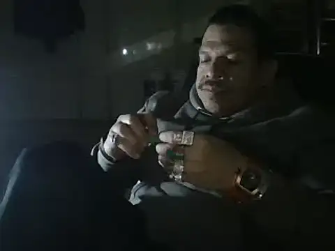 Snapshot of Oskr2024XXX chatting on 01-24-25, 01:35 Oskr2024XXX online show from 01-24-25, 01:35