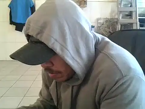 Snapshot of Oskr2024XXX chatting on 01-29-25, 03:26 Oskr2024XXX online show from 01-29-25, 03:26