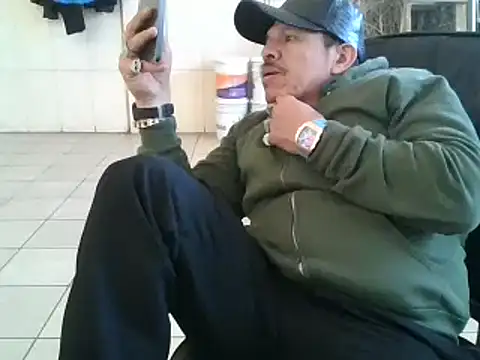 Snapshot of Oskr2024XXX chatting on 02-02-25, 06:20 Oskr2024XXX online show from 02-02-25, 06:20