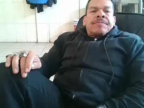 Snapshot of Oskr2024XXX chatting on 02-18-25, 07:41 Oskr2024XXX online show from 02-18-25, 07:41