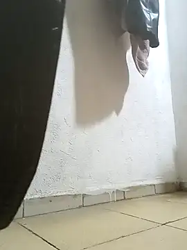 Snapshot of Oskr2024XXX chatting on 02-22-25, 12:16 Oskr2024XXX online show from 02-22-25, 12:16