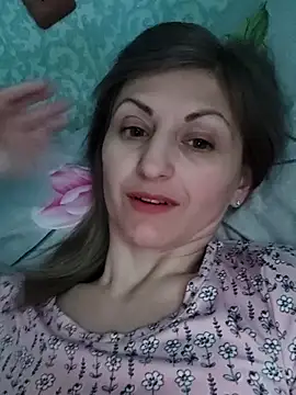 JulieAxy online show from 04-14-26, 03:29