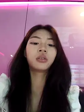 xiaobei-521 online show from 04-15-26, 02:24