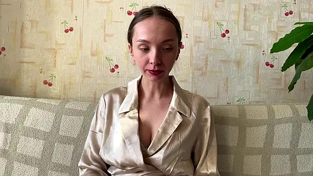 Snapshot of AdriannaBill chatting on 05-27-26, 02:58 AdriannaBill online show from 05-27-26, 02:58
