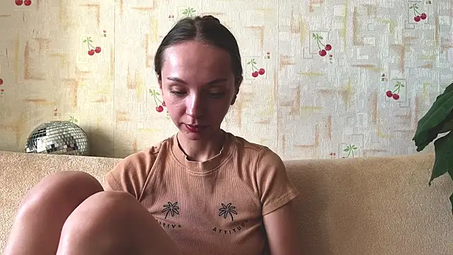 Snapshot of AdriannaBill chatting on 07-17-26, 03:18 AdriannaBill online show from 07-17-26, 03:18