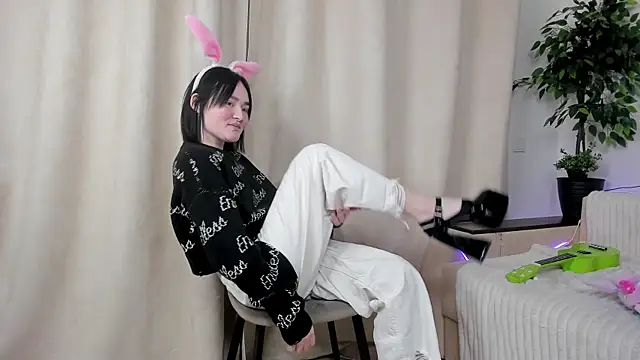 AliFlentroy online show from 04-18-26, 04:00