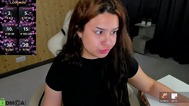 Snapshot of nicolewoss chatting on 07-10-26, 04:28 nicolewoss online show from 07-10-26, 04:28