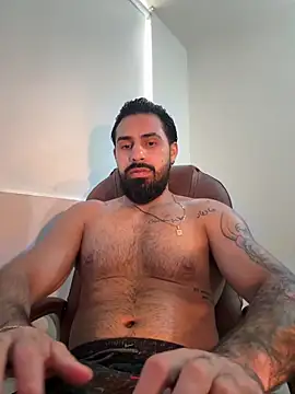 Snapshot of Ryan_Black3 chatting on 06-26-26, 06:34 Ryan Black3 online show from 06-26-26, 06:34
