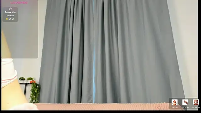 Snapshot of DailaLaleja chatting on 06-18-26, 01:15 DailaLaleja online show from 06-18-26, 01:15