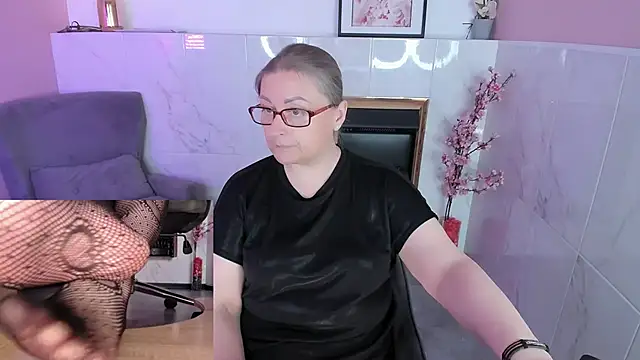 Alexandra Kind online show from 06-11-26, 08:51