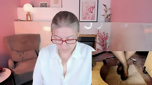 Alexandra Kind online show from 07-19-26, 08:56