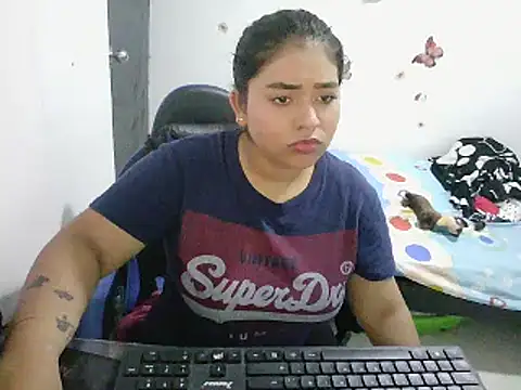 Snapshot of mari_diaz chatting on 04-18-26, 04:55 mari diaz online show from 04-18-26, 04:55