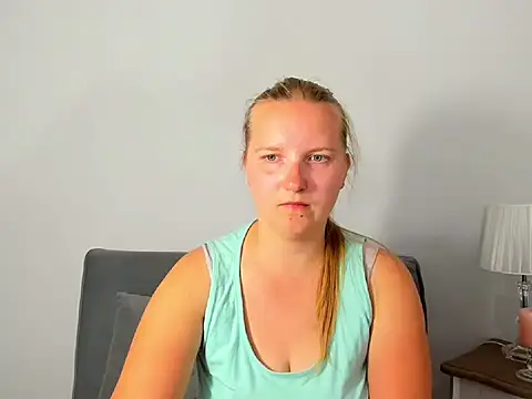Snapshot of RoseTeacherX chatting on 05-28-26, 05:10 RoseTeacherX online show from 05-28-26, 05:10