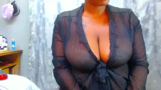 Snapshot of CocoBlazerx76 chatting on 06-19-26, 12:15 CocoBlazerx76 online show from 06-19-26, 12:15