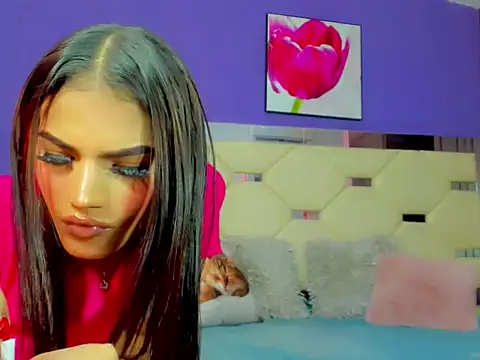 Snapshot of Dollcute_ chatting on 04-16-26, 06:25 Dollcute online show from 04-16-26, 06:25