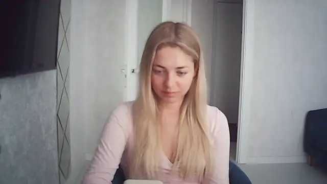 Snapshot of ElectricSky_ chatting on 04-15-26, 05:25 ElectricSky online show from 04-15-26, 05:25