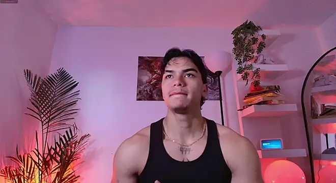 andyypalmer  online show from 06-12-26, 11:42