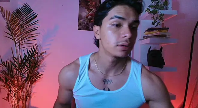 andyypalmer  online show from 06-18-26, 05:41