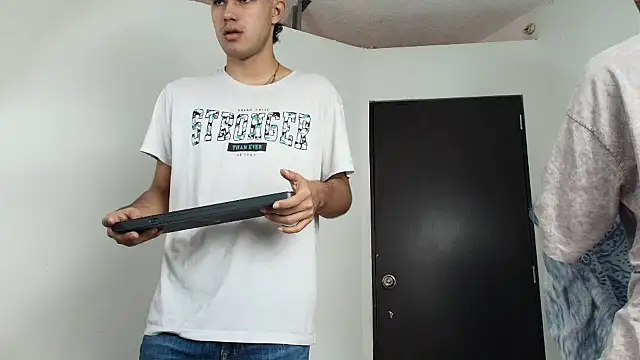 EdwinBoys online show from 05-20-26, 01:28