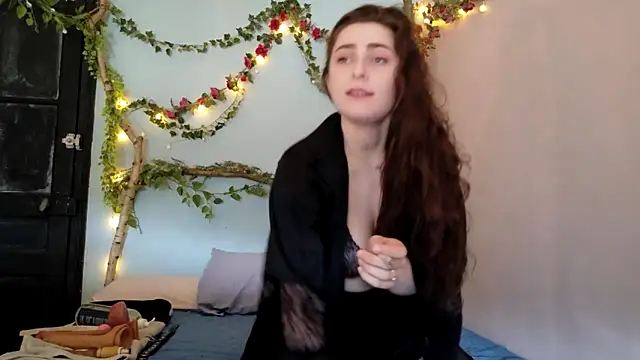 Snapshot of missclochette chatting on 05-04-26, 12:01 missclochette online show from 05-04-26, 12:01