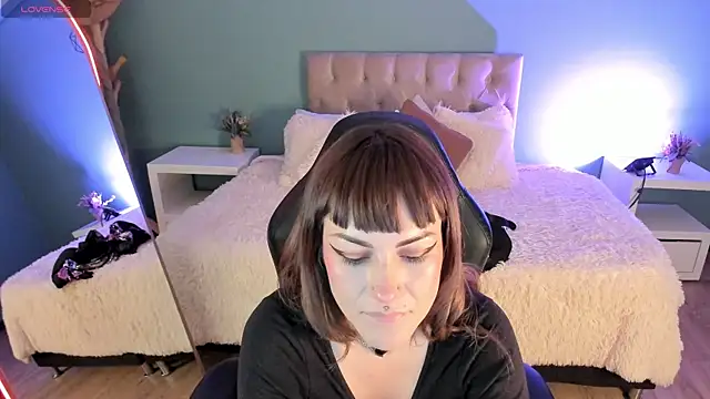 Kim Jeins666  online show from 06-18-26, 12:53