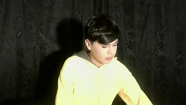 Snapshot of Felipe_Kold chatting on 05-07-26, 01:33 Felipe Kold online show from 05-07-26, 01:33