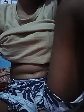 Snapshot of Ishu__Lovee chatting on 04-15-26, 07:10 Ishu Lovee online show from 04-15-26, 07:10