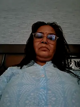 Shalini3456 online show from 04-18-26, 04:49