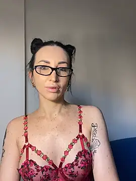   AngelikaAngel   online show from 04-19-26, 07:40