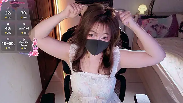 Snapshot of KKi-8 chatting on 06-06-26, 12:10 KKi-8 online show from 06-06-26, 12:10