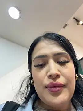 Sara fun online show from 03-17-25, 11:54