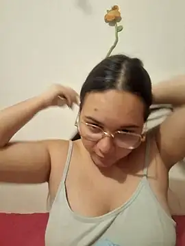 Snapshot of Sophie_Secret7 chatting on 04-23-26, 10:03 Sophie Secret7 online show from 04-23-26, 10:03