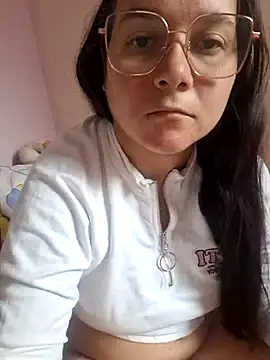 Snapshot of Sophie_Secret7 chatting on 07-04-26, 11:49 Sophie Secret7 online show from 07-04-26, 11:49