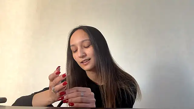 Snapshot of VolatileDear chatting on 04-16-26, 01:23 VolatileDear online show from 04-16-26, 01:23