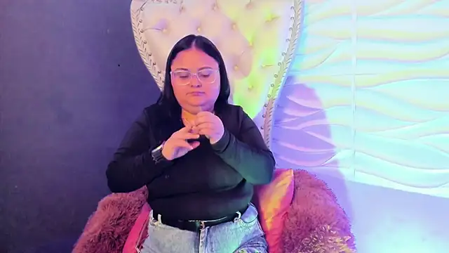 Luna  Cortez online show from 05-18-26, 03:13